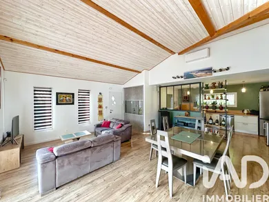 Maison à Sainte-Hélène (33480)