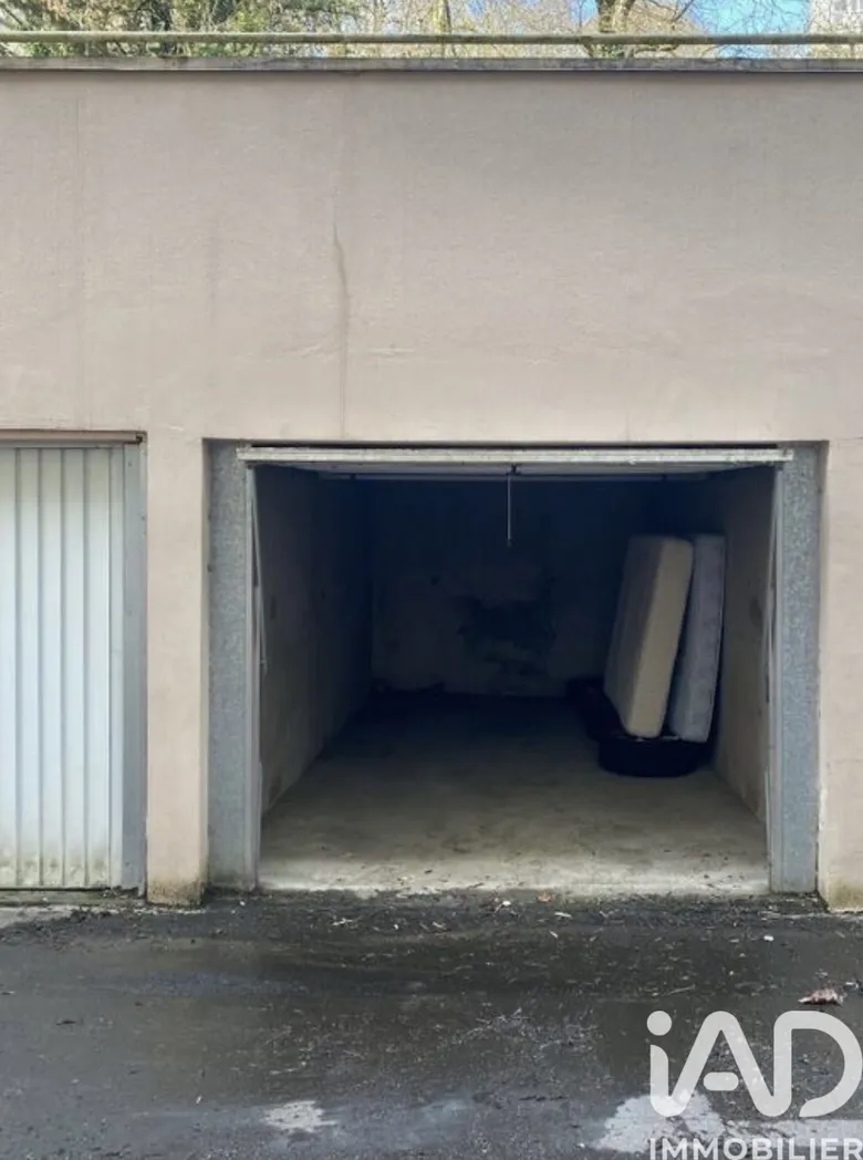 Parking 15 m² · à Échirolles · 15 m² · 18 000 €