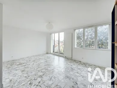 Apartment in Drancy (93700)