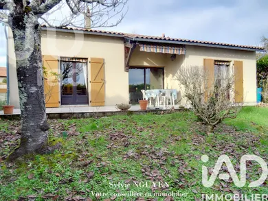 Traditional house in Soyaux (16800)