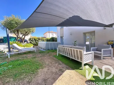 Maison traditionnelle à Saint-Cyr-sur-Mer (83270)