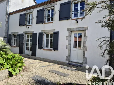 House in Moncoutant (79320)
