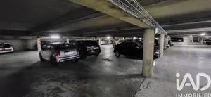 Parking in Nanterre (92000)