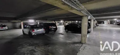 Parking in Nanterre (92000)