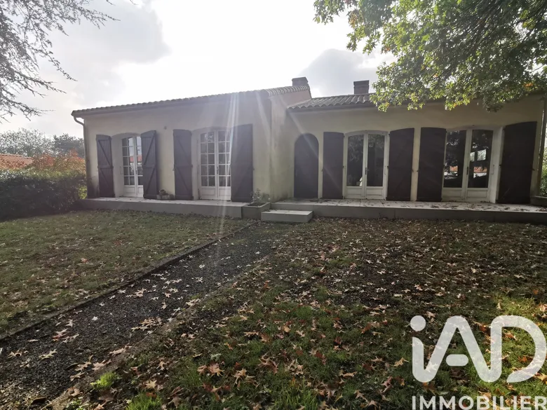 Maison 6 pièces 138 m² · à Bellevigny · 138 m² · 243 300 €