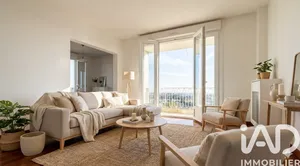 Apartment in Avrillé (49240)