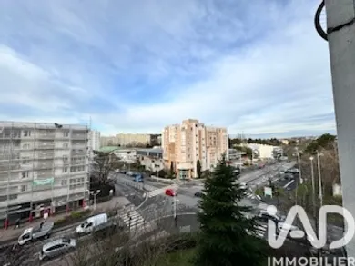 Apartment in Neuilly-sur-Marne (93330)