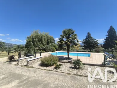 Maison à Les Avenières (38630)