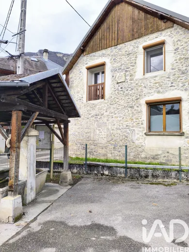 Maison de village à Saint-Pierre-d'Albigny (73250)