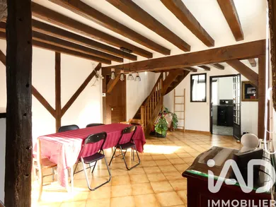 Townhouse in Nogent-le-Roi (28210)
