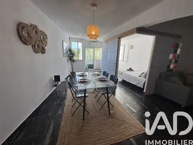 Apartment in Saint-Paul (97434)