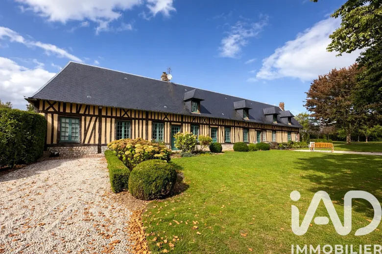 Maison 7 pièces 236 m² · à Sacquenville · 236 m² · 515 000 €