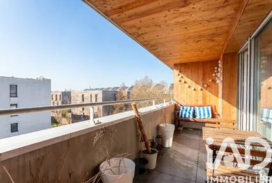 Apartment in Montreuil (93100)