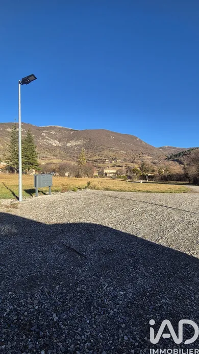 Building plot in Les Omergues (04200)