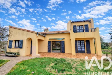 Farm in Vernon (86340)