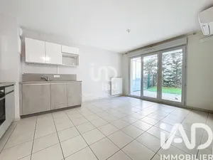 Apartment in Vénissieux (69200)