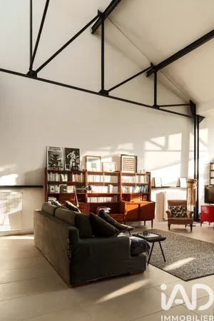 Architectural house in Montreuil (93100)