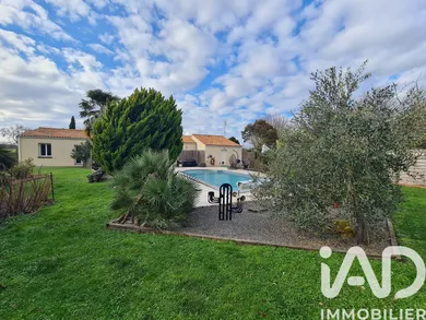 Traditional house in Geay (17250)