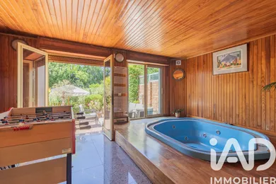 Architectural house in Fontenay-sous-Bois (94120)