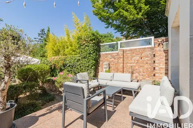 Architectural house in Fontenay-sous-Bois (94120)