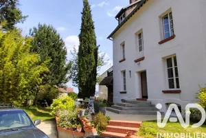 Manor in Noisy-sur-Oise (95270)