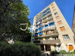 Apartment in Antony (92160)