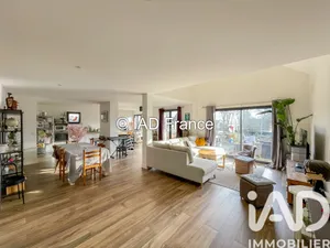 Maison à La Ville-du-Bois (91620)