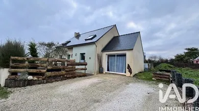 Traditional house in Saint-Sauveur (29400)