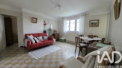 Apartment in Pont-Saint-Esprit (30130)
