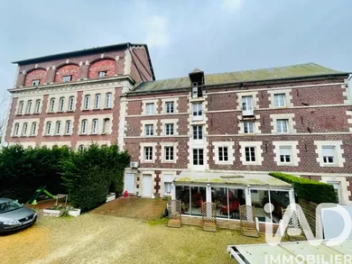 Immeuble à SEMPIGNY (60400)