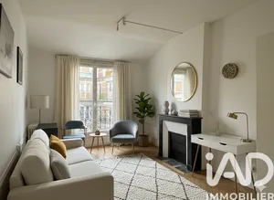 Apartment in Paris (75017)