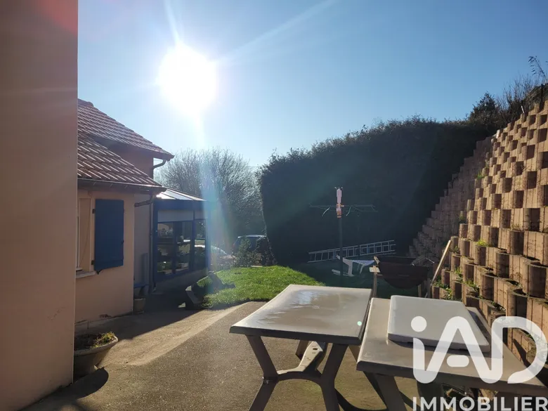 Maison 6 pièces 142 m² · à Ugny-sur-Meuse · 142 m² · 270 000 €