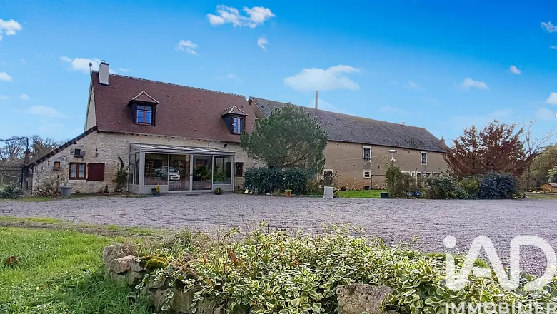 Maison 11 pièces 232 m² · à Arthon · 232 m² · 385 000 €