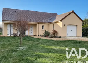 Detached house in Sury-près-Léré (18240)