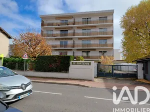 Apartment in Saint-Priest-en-Jarez (42270)