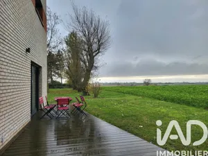 Maison à Sainte-Marie-Cappel (59670)