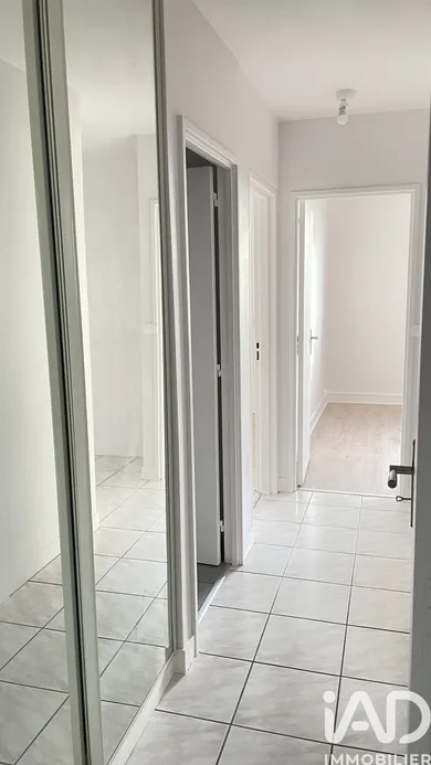 Apartment in Pontoise (95300)