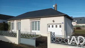 House in Mer (41500)