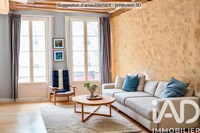 Apartment in Paris (75004)