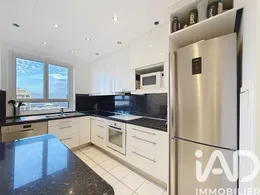Apartment in Paris (75019)