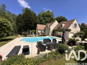 Maison traditionnelle à Férolles-Attilly (77150)