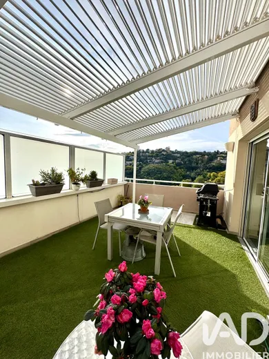 Apartment in Mandelieu-la-Napoule (06210)