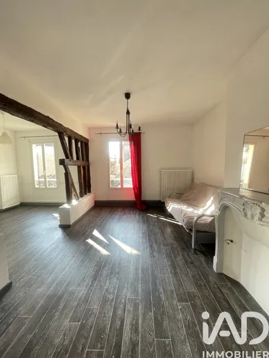 Immeuble à Sens (89100)