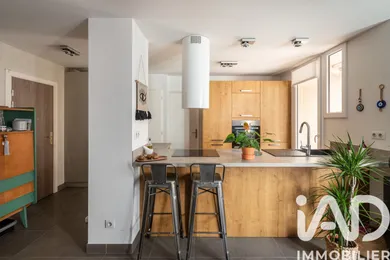 Apartment in Grenoble (38100)