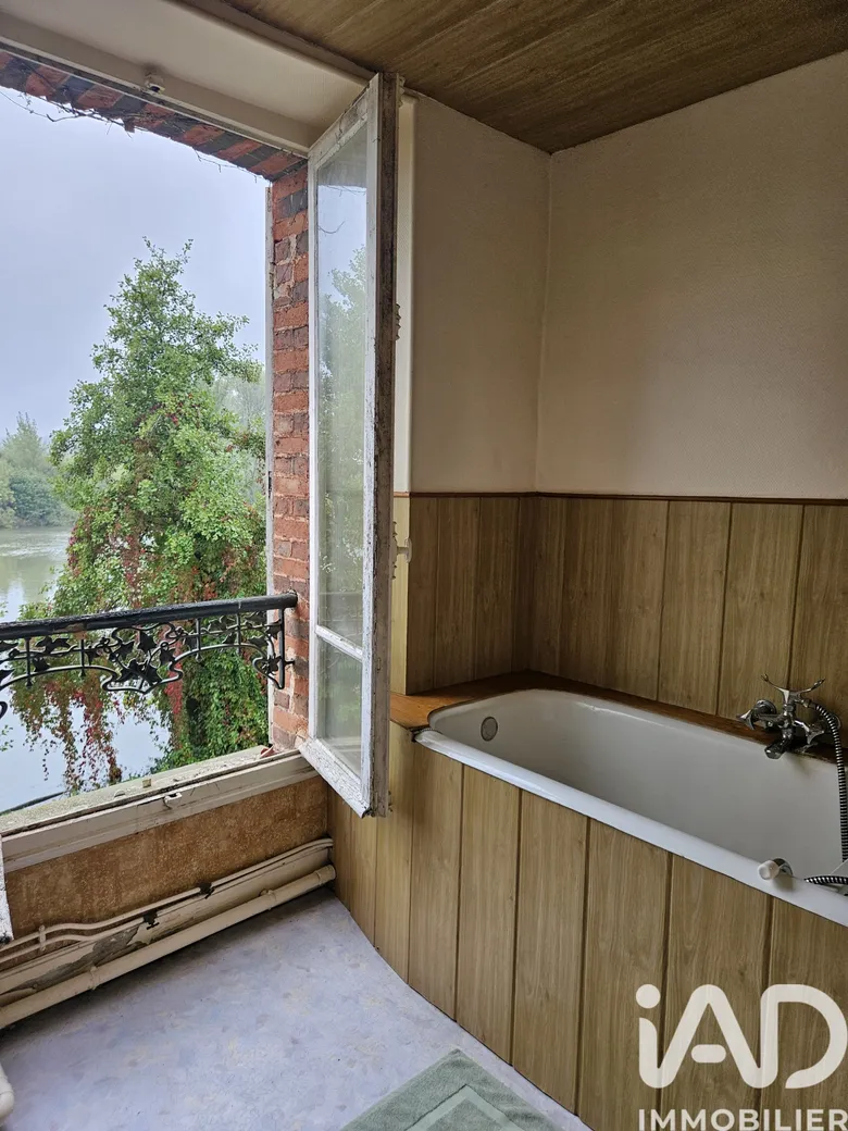 Maison 5 pièces 212 m² · à Armeau · 212 m² · 170 000 €