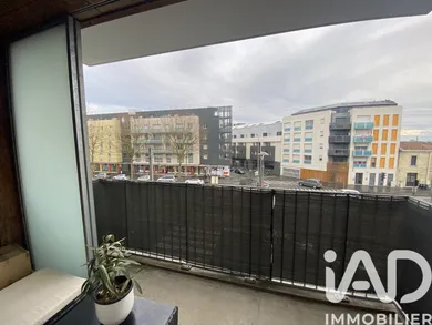 Apartment in Cenon (33150)
