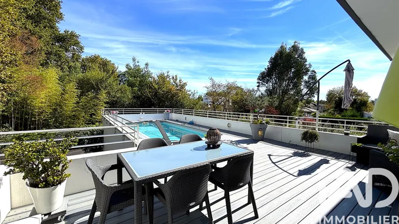 Maison 8 pièces 226 m² · à Gradignan · 225,6 m² · 650 000 €