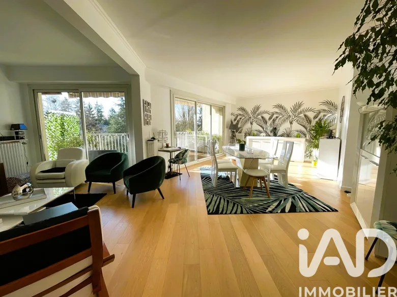 Appartement 7 pièces 147 m² · à Avrillé · 147 m² · 385 000 €