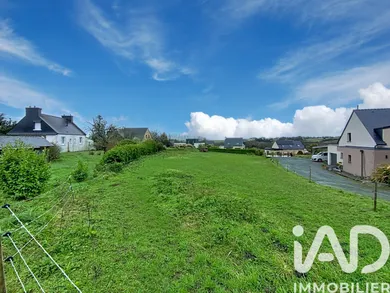 Building plot in Saint-Jean-du-Doigt (29630)