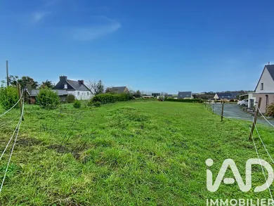 Building plot in Saint-Jean-du-Doigt (29630)